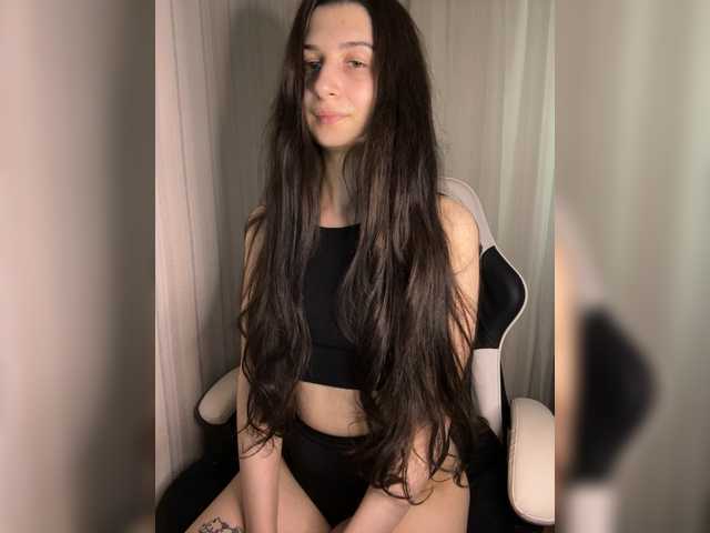 Plutonyashka live cam on BongaCams