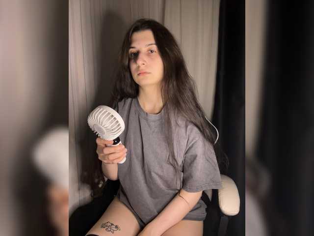 Plutonyashka live cam on BongaCams