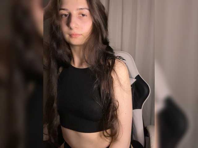 Plutonyashka live cam on BongaCams