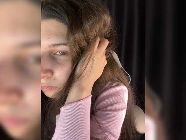 Plutonyashka live cam on BongaCams