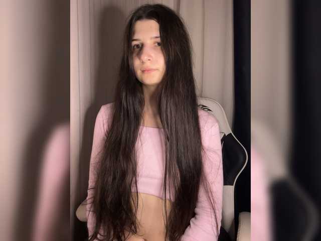 Plutonyashka live cam on BongaCams