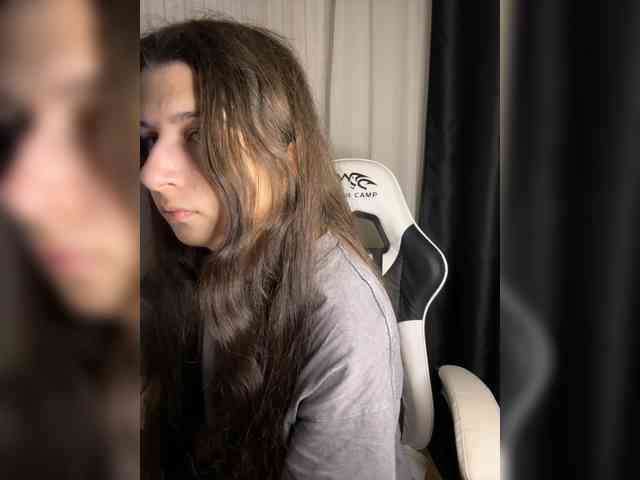Plutonyashka webcam