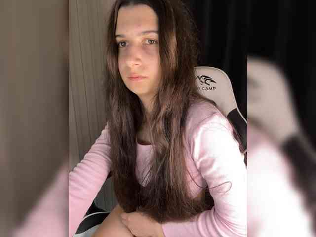 Plutonyashka webcam