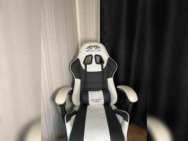Plutonyashka webcam