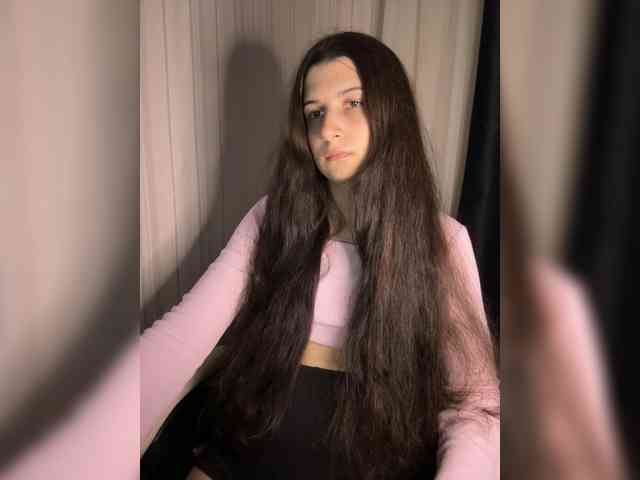 Plutonyashka Live Webcam on BongaCams