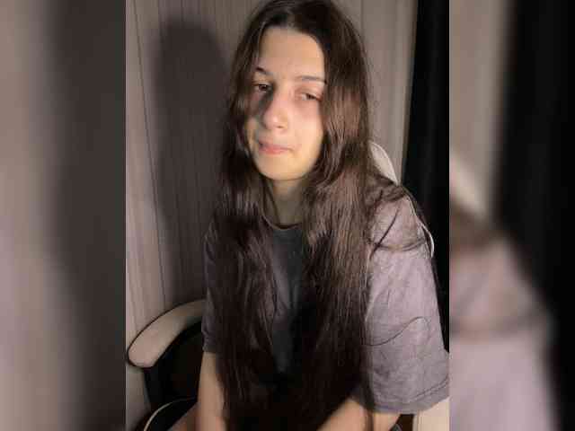 Plutonyashka webcam