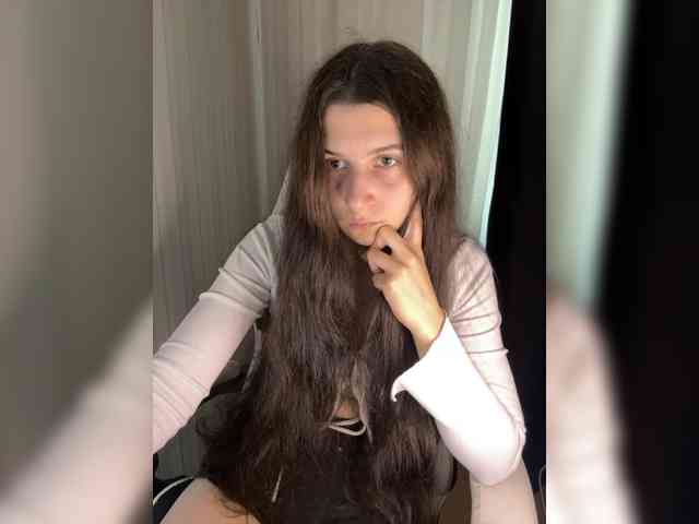 Plutonyashka webcam