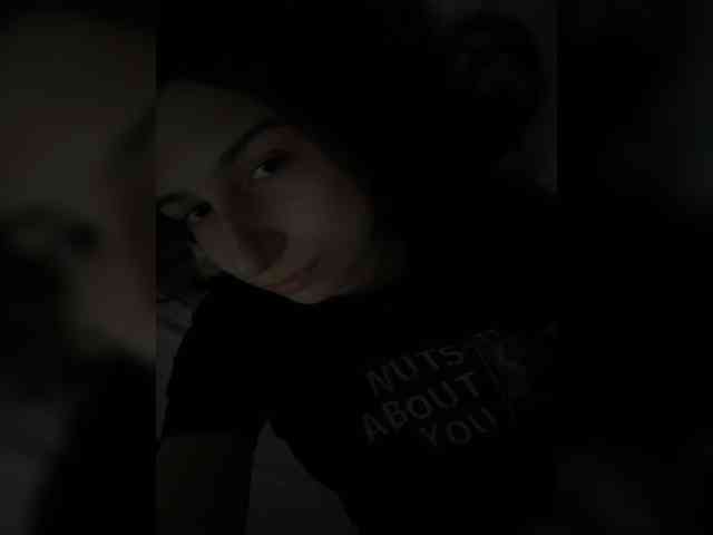 Plutonyashka webcam