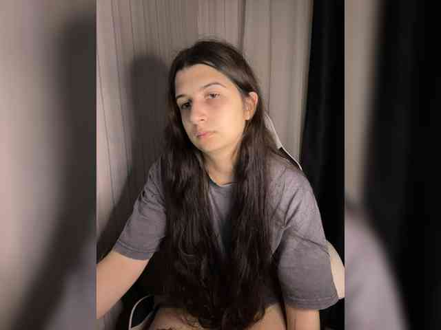 Plutonyashka webcam