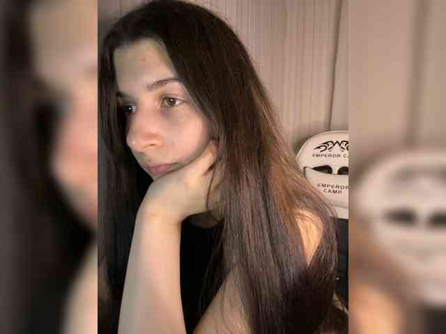 Plutonyashka webcam