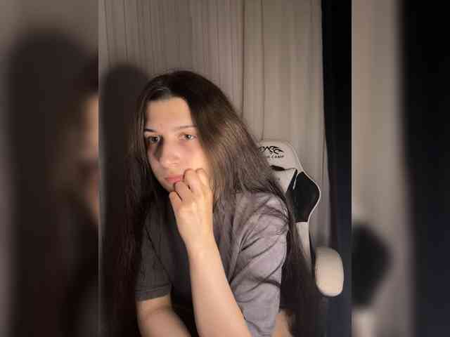 Plutonyashka webcam