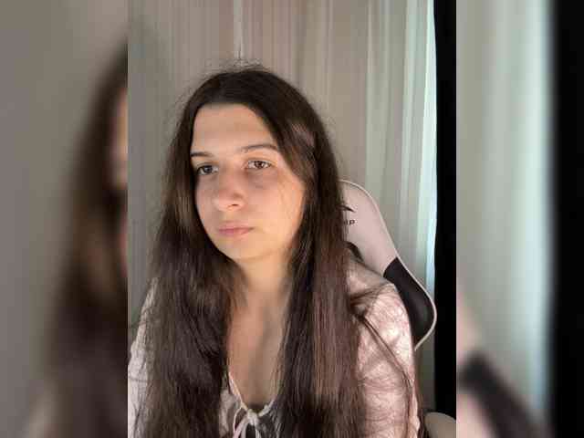 Plutonyashka webcam