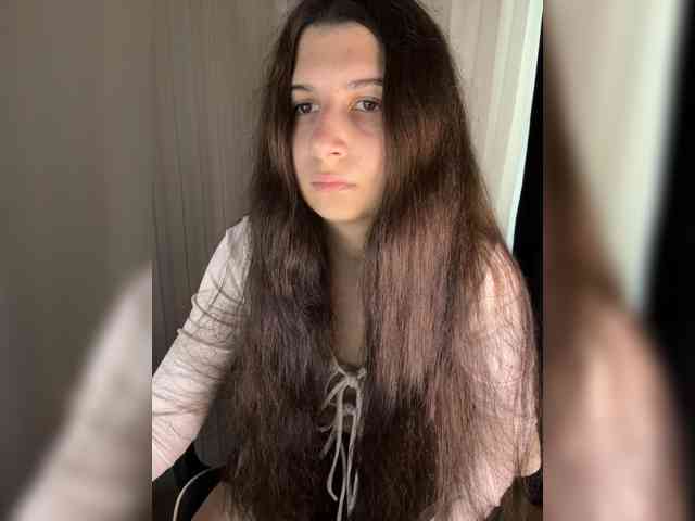 Plutonyashka webcam