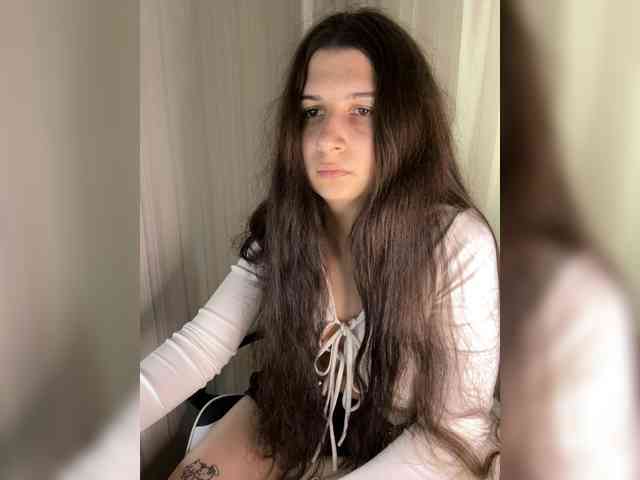 Plutonyashka webcam