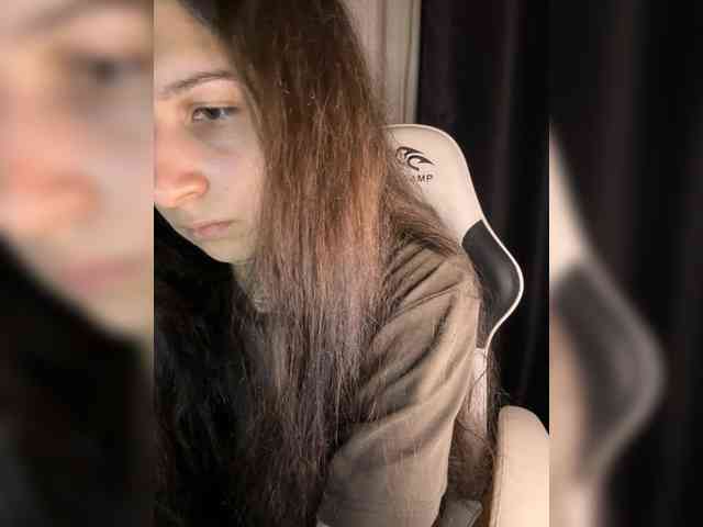 Plutonyashka webcam