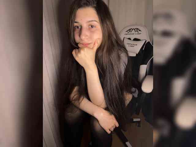 Plutonyashka webcam