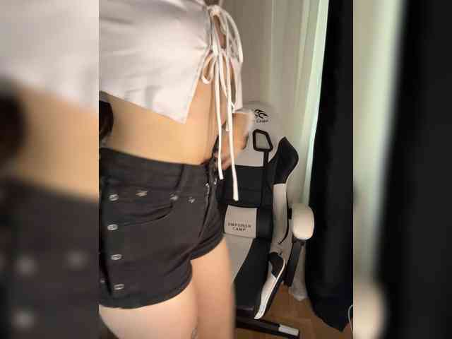Plutonyashka webcam