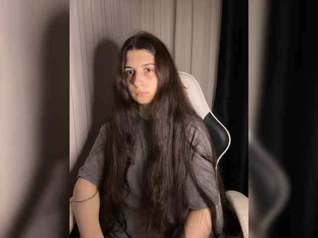 Plutonyashka webcam