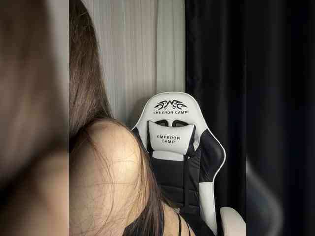 Plutonyashka webcam