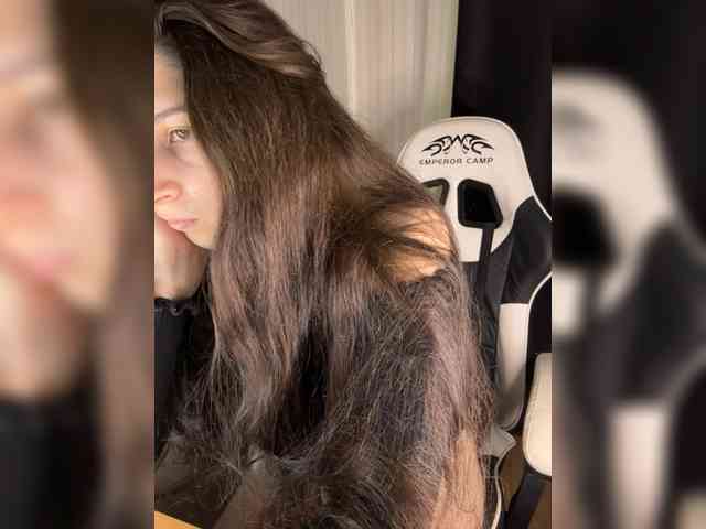 Plutonyashka Live Webcam on BongaCams