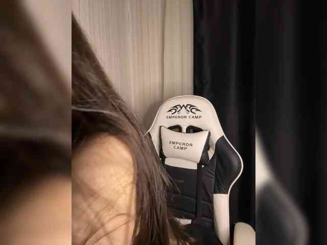 Plutonyashka webcam