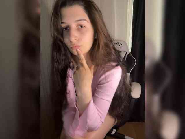 Plutonyashka webcam