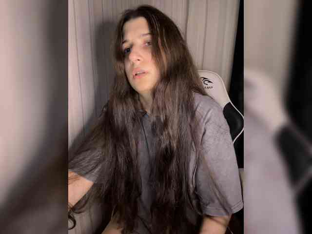 Plutonyashka webcam