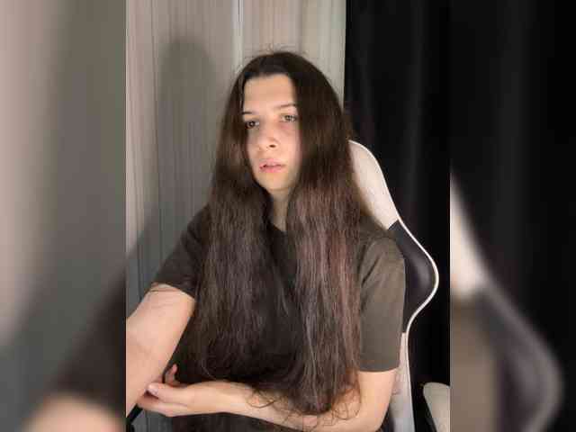 Plutonyashka webcam