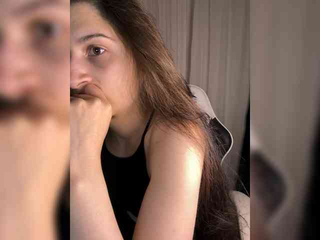 Plutonyashka webcam