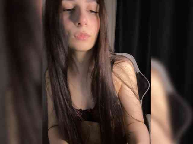 Plutonyashka webcam