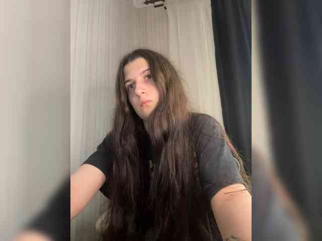 Plutonyashka webcam