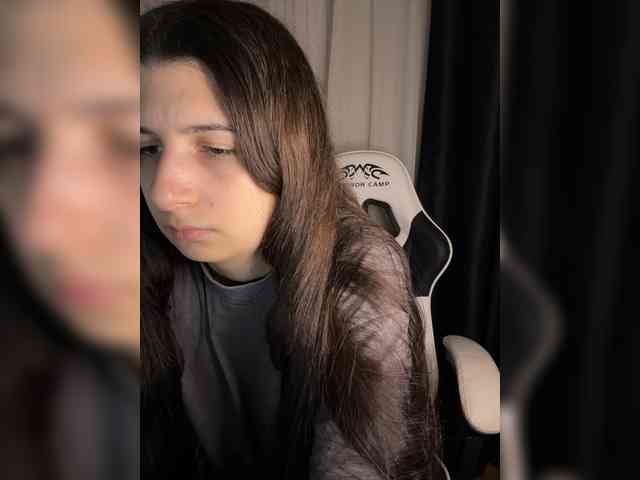 Plutonyashka webcam