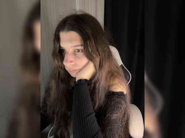 Plutonyashka Live Webcam on BongaCams