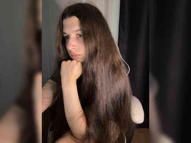 Plutonyashka webcam