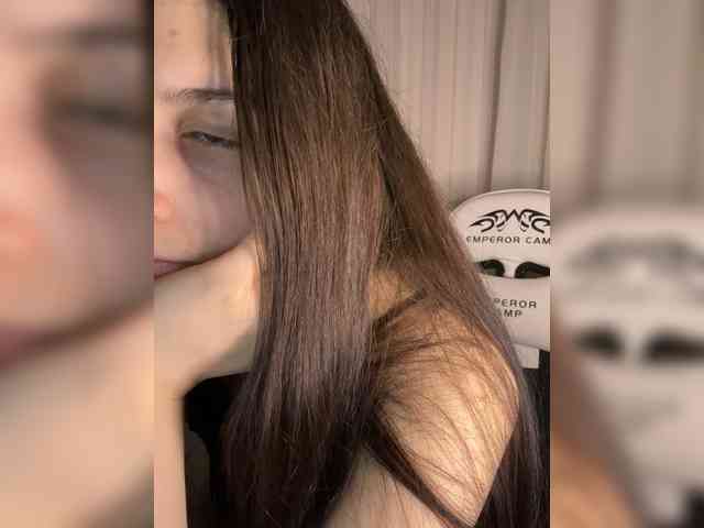 Plutonyashka webcam