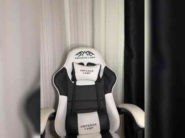 Plutonyashka webcam