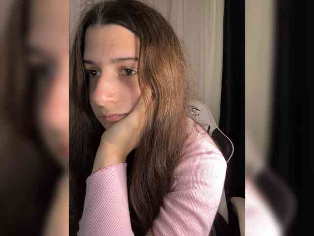 Plutonyashka's webcam live show
