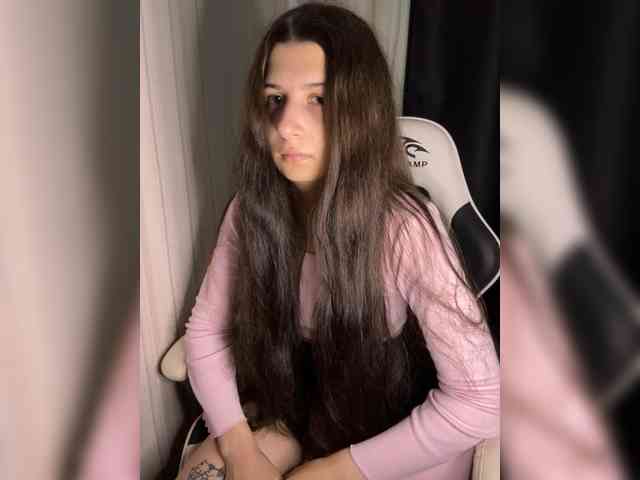 Plutonyashka webcam