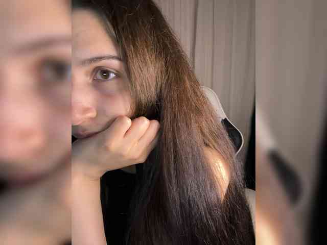 Plutonyashka webcam