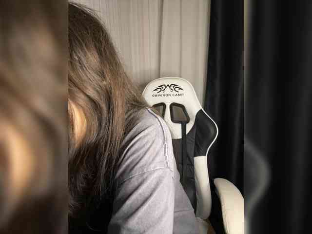 Plutonyashka webcam