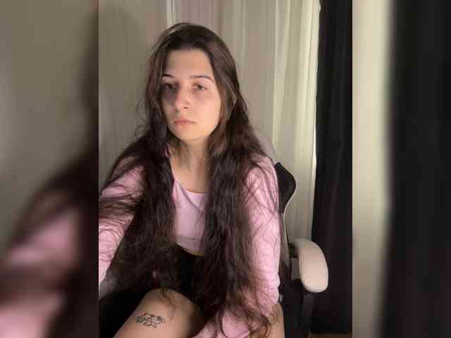 Plutonyashka webcam