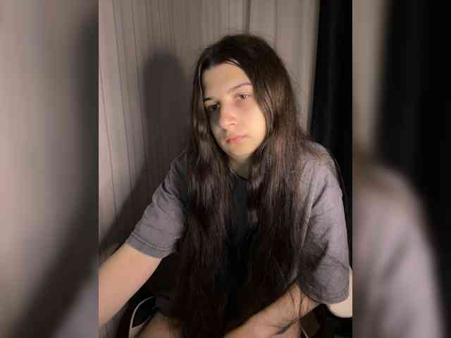 Plutonyashka webcam