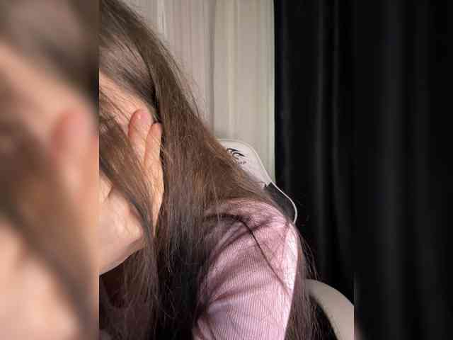 Plutonyashka webcam