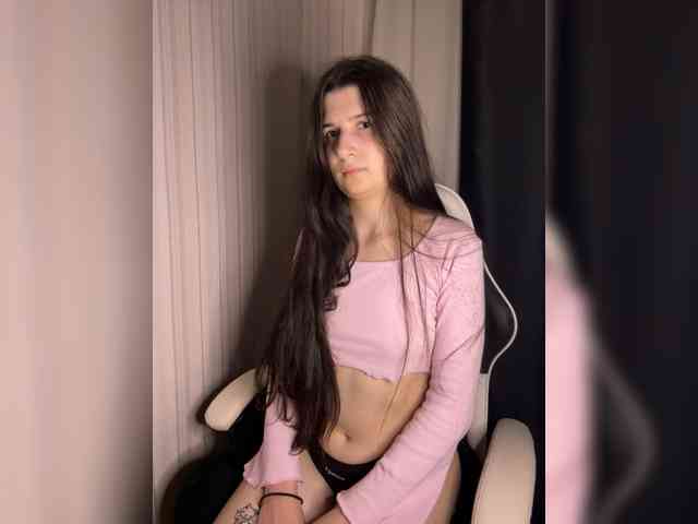 Plutonyashka webcam
