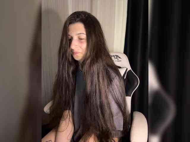 Plutonyashka webcam