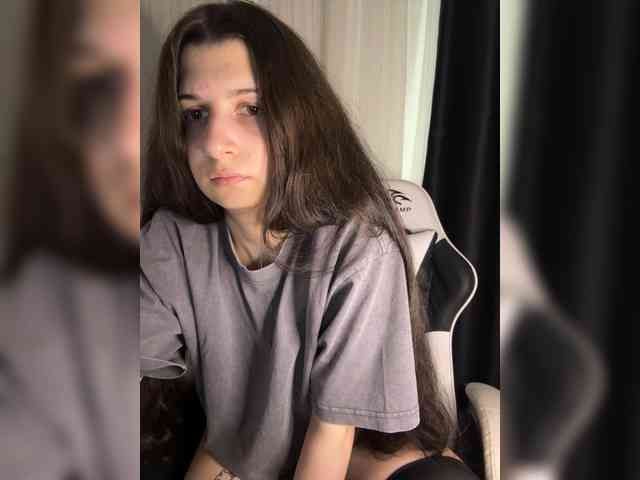 Plutonyashka webcam