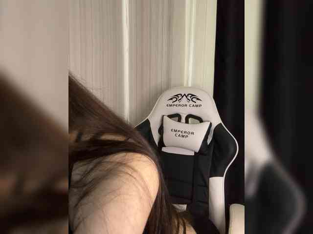 Plutonyashka webcam