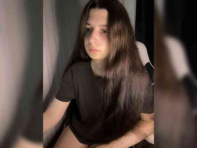 Plutonyashka webcam