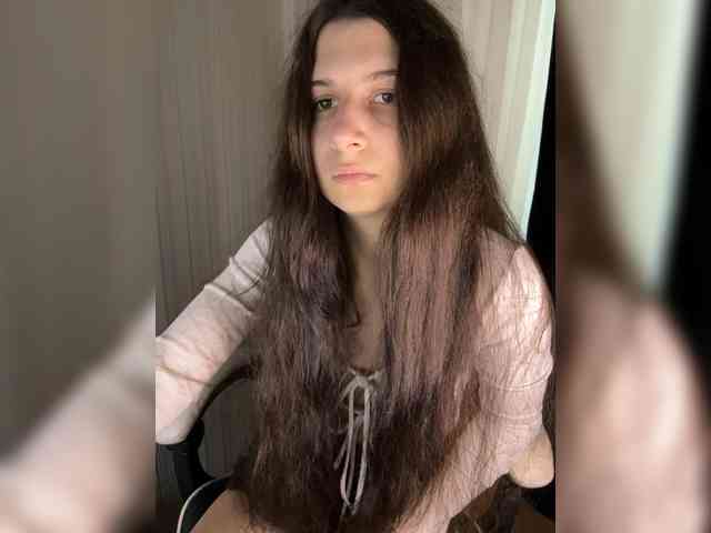 Plutonyashka webcam