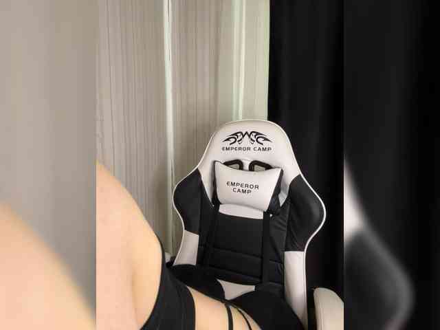 Plutonyashka webcam
